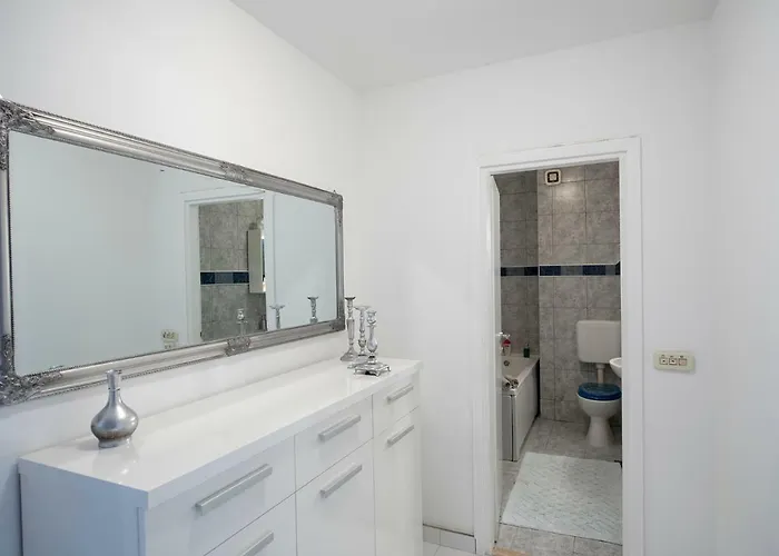 The Roof - Luxury * 奥米什