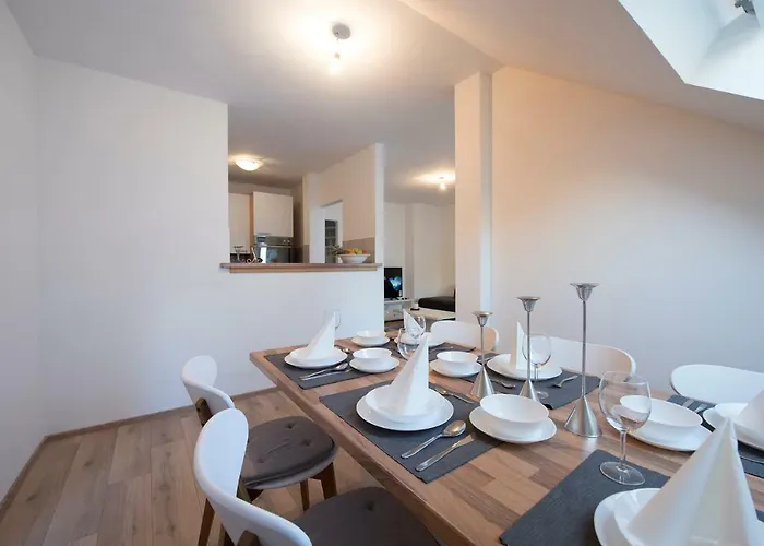 The Roof - Luxury 公寓 奥米什