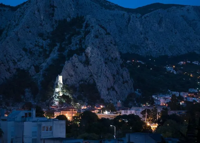 The Roof - Luxury * 奥米什